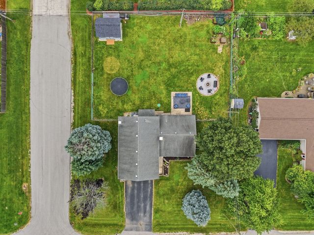 16123 S Peerless Drive, Plainfield, IL 60586