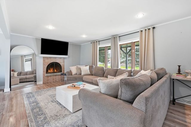 16123 S Peerless Drive, Plainfield, IL 60586
