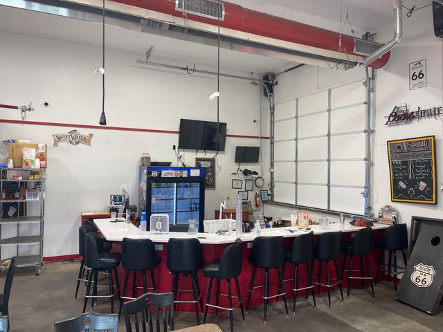 1530 E St Louis Street, Springfield, MO 65802