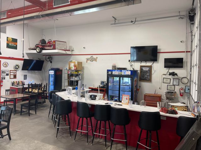 1530 E St Louis Street, Springfield, MO 65802