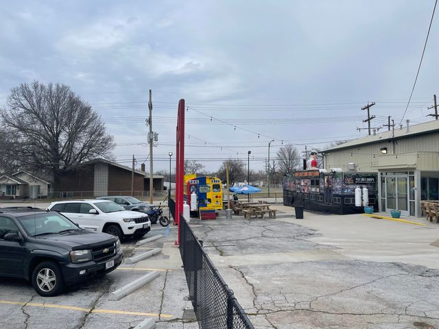 1530 E St Louis Street, Springfield, MO 65802