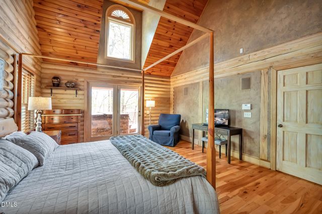 603 Booth Road, Chapel Hill, NC 27516