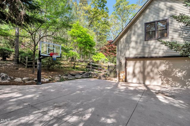 603 Booth Road, Chapel Hill, NC 27516