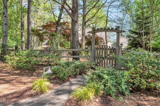 603 Booth Road, Chapel Hill, NC 27516