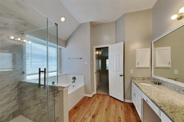 1626 Bonnie Lea Lane, Fresno, TX 77545