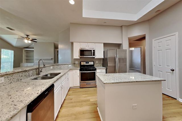 1626 Bonnie Lea Lane, Fresno, TX 77545