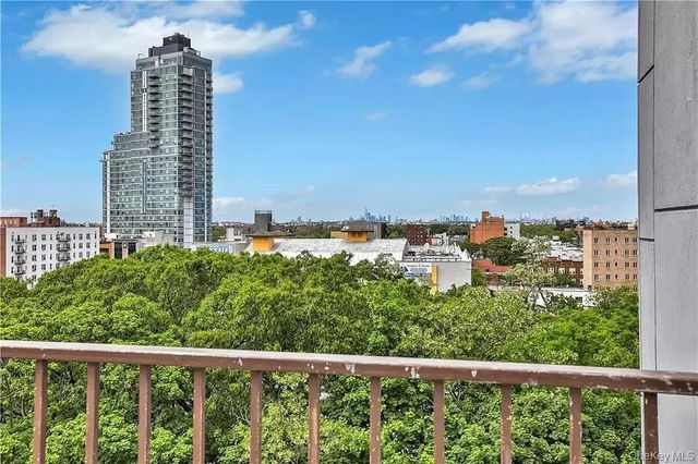 3368 Shore Parkway 2B, Brooklyn, NY 11235