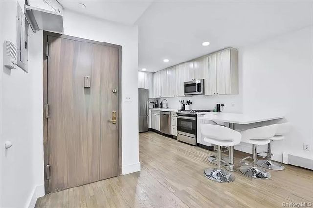 3368 Shore Parkway 2B, Brooklyn, NY 11235