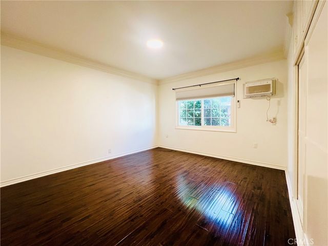 5118 Riverton Avenue, North Hollywood, CA 91601