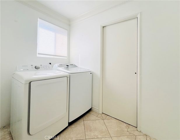 5118 Riverton Avenue, North Hollywood, CA 91601