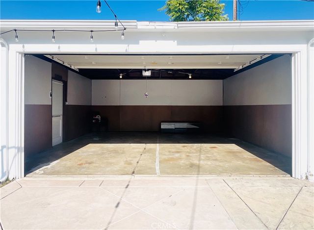 5118 Riverton Avenue, North Hollywood, CA 91601
