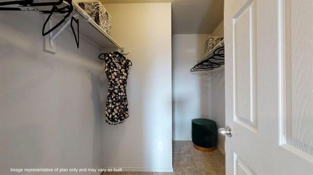 4009 Dutch Lane, Mustang, OK 73064