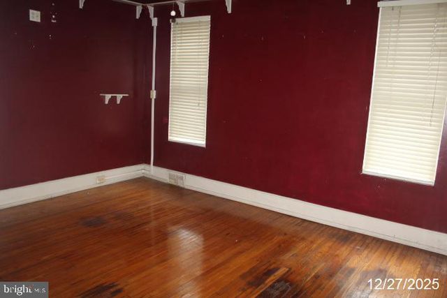 6902 WALNUT AVE, Pennsauken, NJ 08109