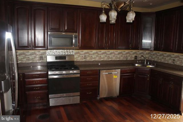 6902 WALNUT AVE, Pennsauken, NJ 08109