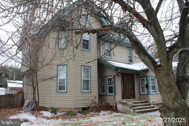 6902 WALNUT AVE, Pennsauken, NJ 08109