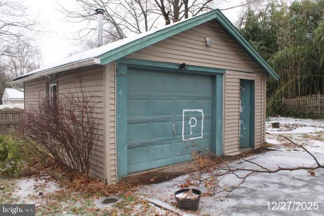 6902 WALNUT AVE, Pennsauken, NJ 08109