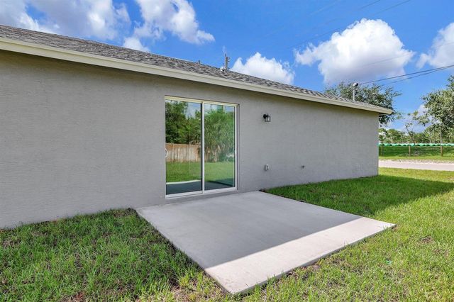 329 SW Ridgecrest Drive, Port St. Lucie, FL 34953