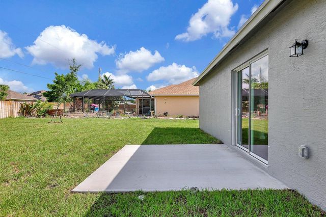 329 SW Ridgecrest Drive, Port St. Lucie, FL 34953