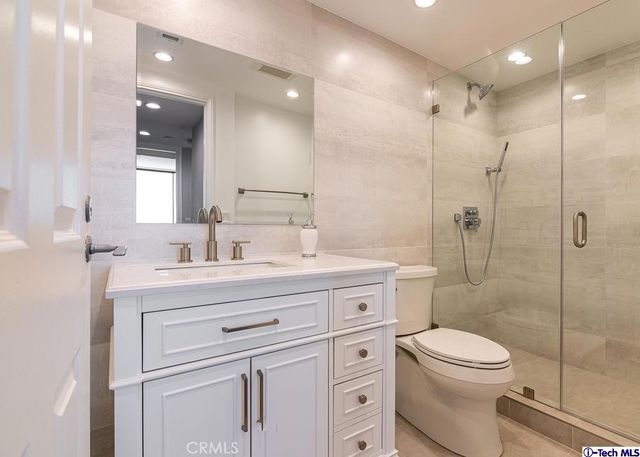 343 Pioneer Drive 1703, Glendale, CA 91203