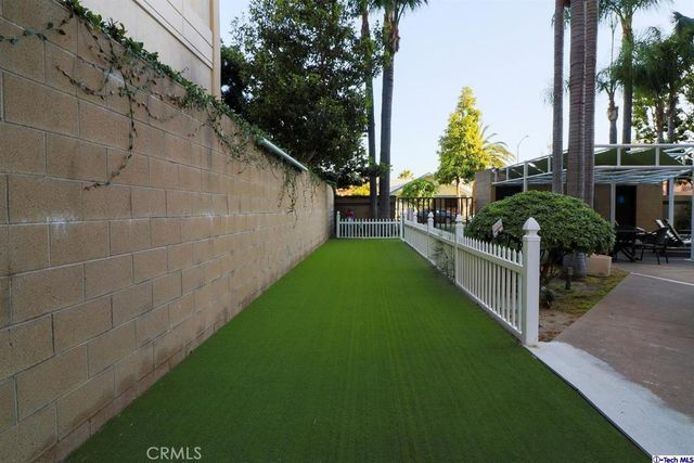 343 Pioneer Drive 1703, Glendale, CA 91203