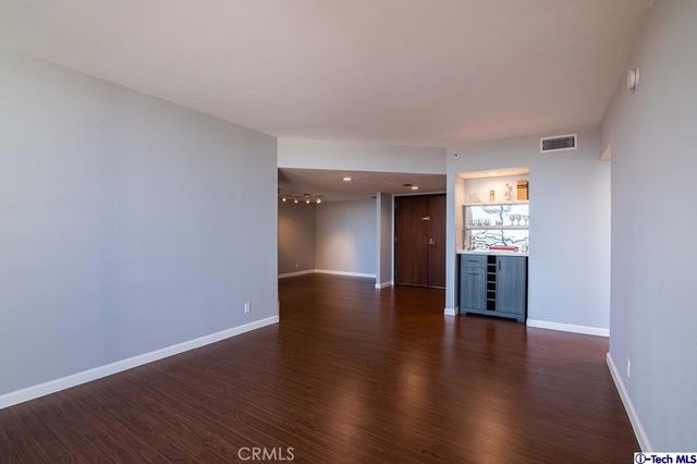 343 Pioneer Drive 1703, Glendale, CA 91203