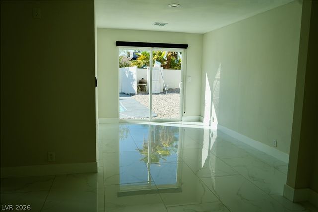 2351 Valleywood Street, Henderson, NV 89014