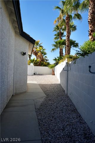 2351 Valleywood Street, Henderson, NV 89014