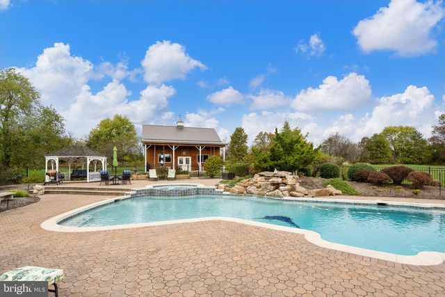 651 CRESSMAN RD, Harleysville, PA 19438