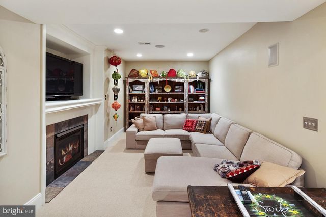 651 CRESSMAN RD, Harleysville, PA 19438