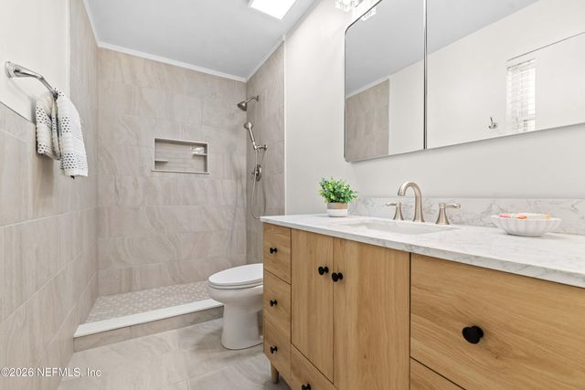 11402 SEDGEMOORE Drive W, Jacksonville, FL 32223