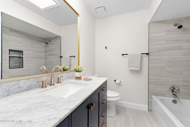 11402 SEDGEMOORE Drive W, Jacksonville, FL 32223