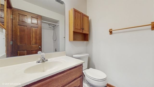 2564 Brockton Circle, Naperville, IL 60565