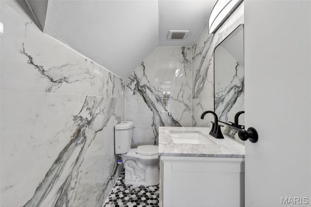 2639 Louis Avenue, Brentwood, MO 63144