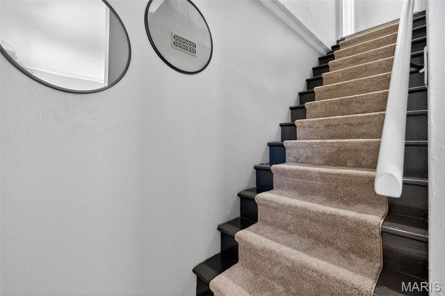 2639 Louis Avenue, Brentwood, MO 63144