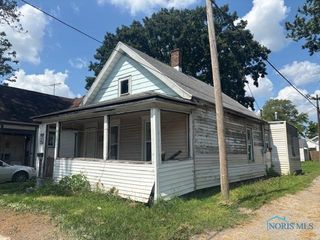 2225 N Ontario Street, Toledo, OH 43611