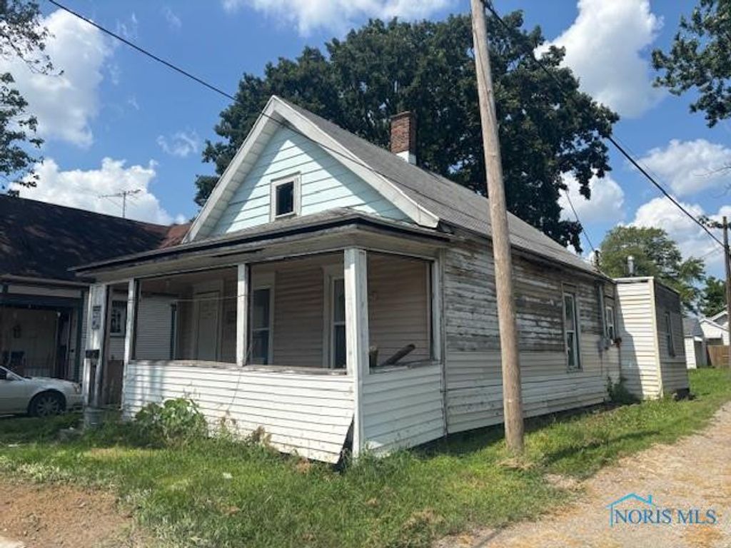 2225 N Ontario Street, Toledo, OH 43611