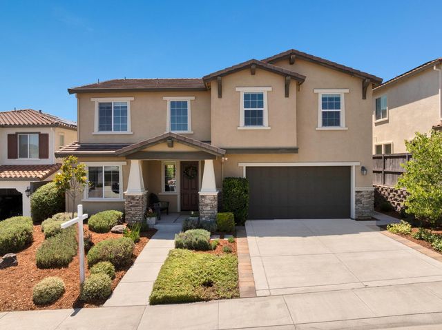 716 Gray Dawn Dr, Rocklin, CA 95765