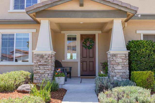 716 Gray Dawn Dr, Rocklin, CA 95765