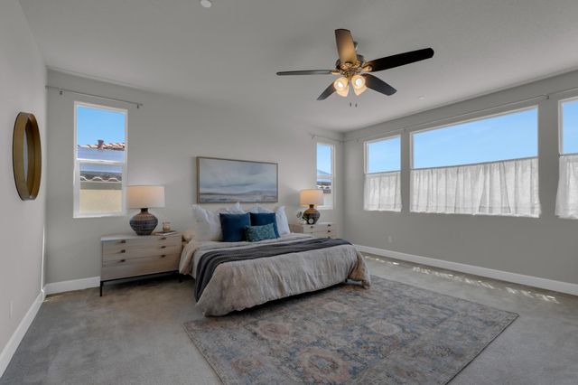 716 Gray Dawn Dr, Rocklin, CA 95765