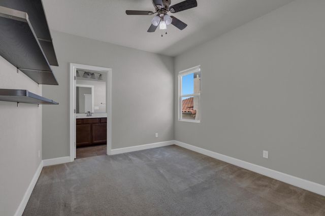 716 Gray Dawn Dr, Rocklin, CA 95765