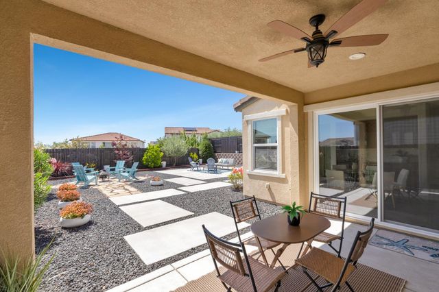 716 Gray Dawn Dr, Rocklin, CA 95765