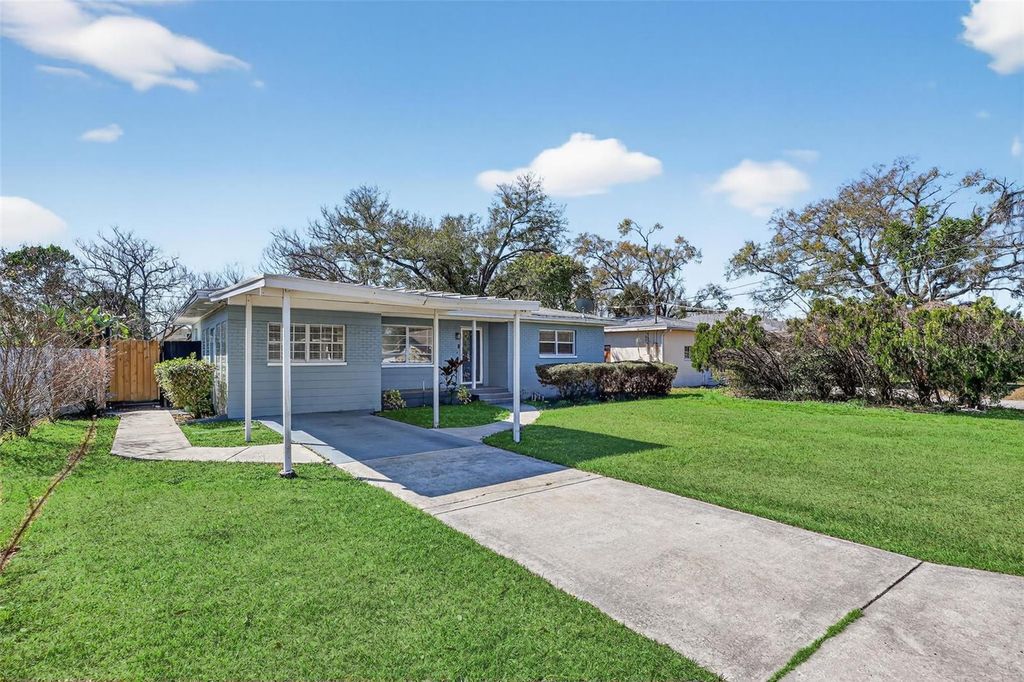 Image 2 of property listing at 2714 W GRACE STREET, Tampa, FL 33607