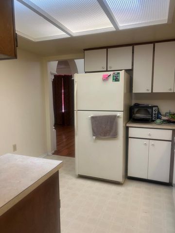 1950 H Leslie Dr, Kerrville, TX 78028