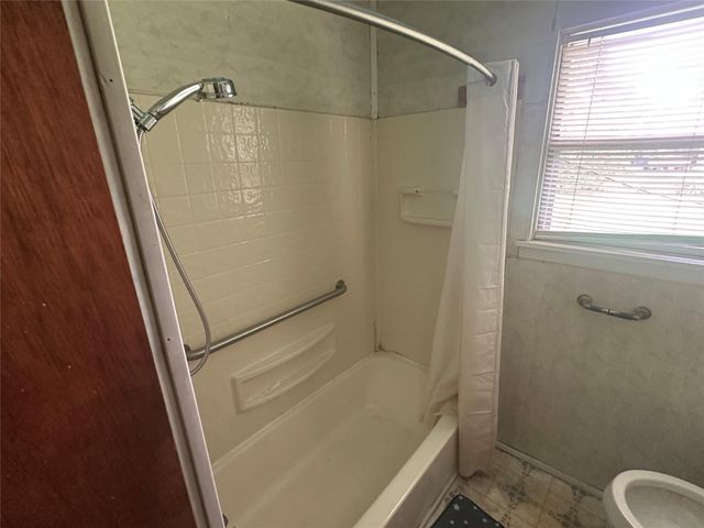 2509 Thomas Avenue, Pasadena, TX 77506