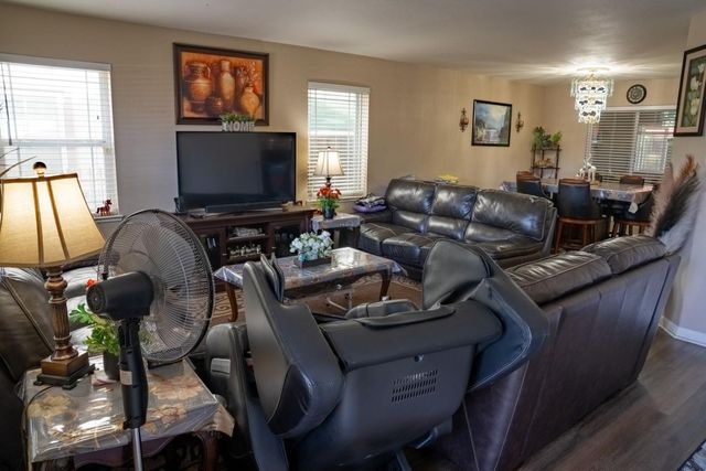 1896 N Forestiere Avenue, Fresno, CA 93722