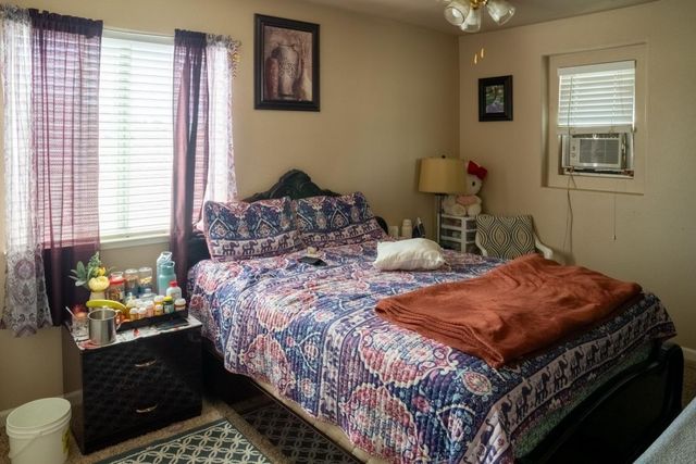 1896 N Forestiere Avenue, Fresno, CA 93722