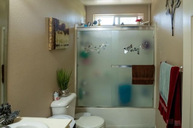 1896 N Forestiere Avenue, Fresno, CA 93722