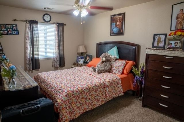 1896 N Forestiere Avenue, Fresno, CA 93722