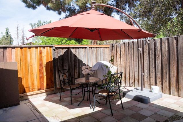 1896 N Forestiere Avenue, Fresno, CA 93722