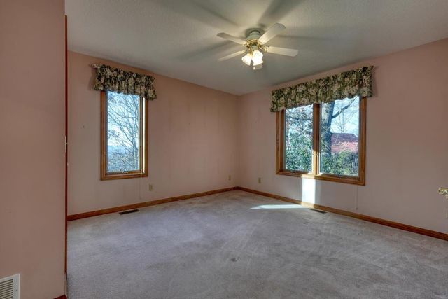 1264 Harris Ridge, Young Harris, GA 30586